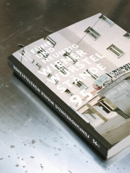 Stefan Oláh – 95 Wiener Würstelstände Buch Editorial Design Cover 