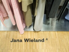 DACH Showroom Paris Corporate Design Branding