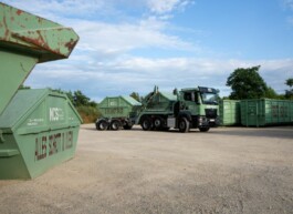 MCS – Mulden- und Containerservice Corporate Design Container LKW 